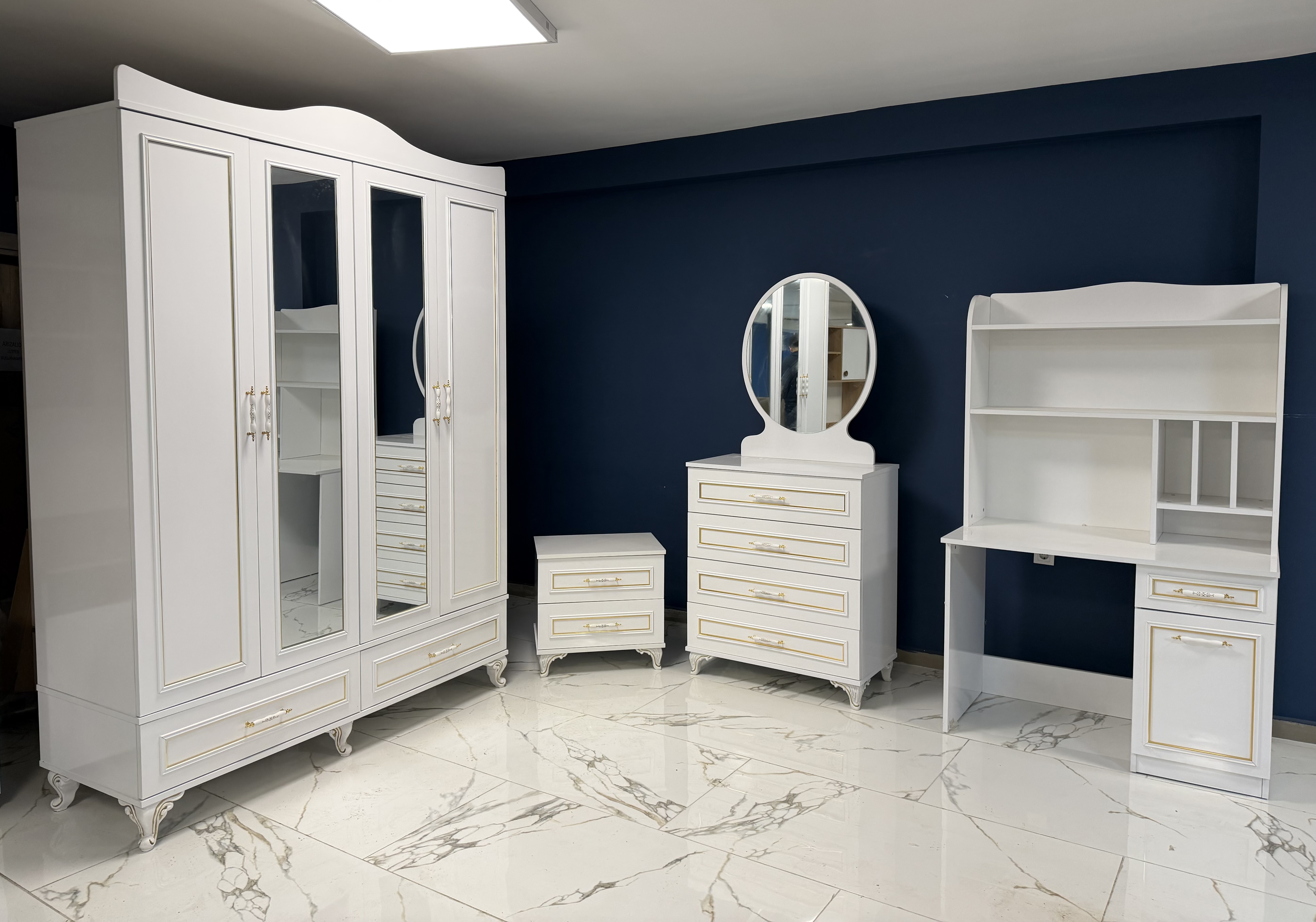 PIRLANTA MDF GENÇ ODASI TAKIMI